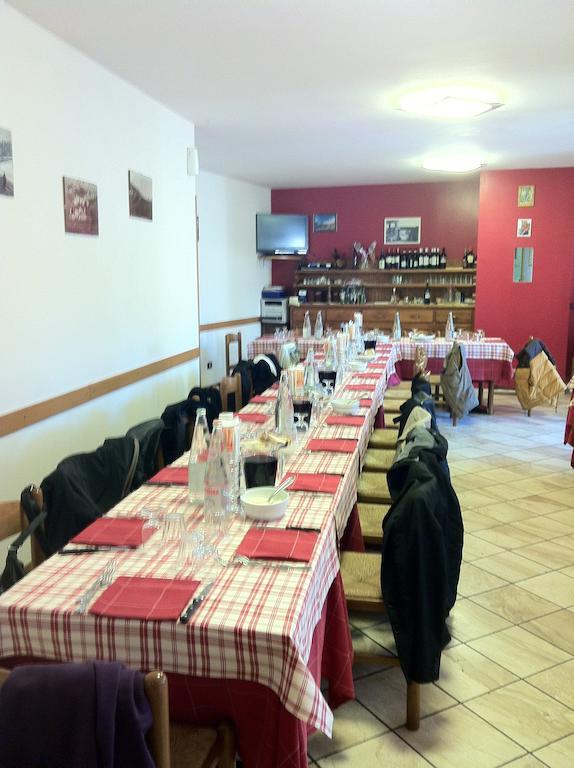Bar Trattoria Colombina Affittacamere Bossico Esterno foto